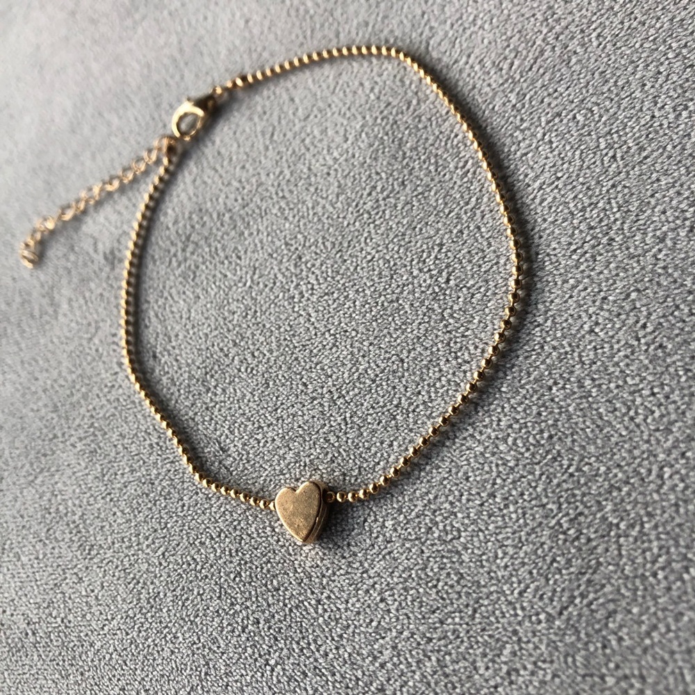 Sliding Heart Gold Tone Bracelet ~ Brand New!